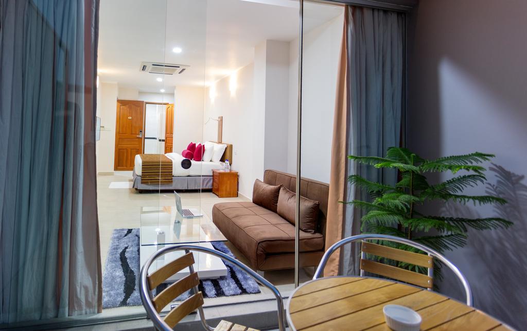 Novina Hotel Malé Exterior foto
