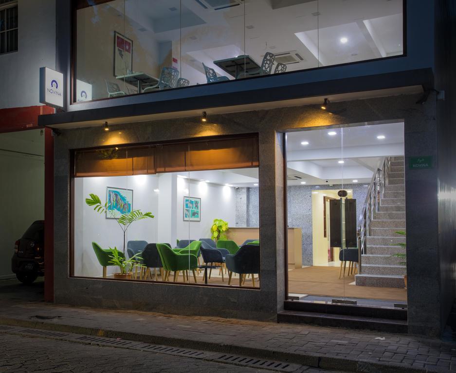 Novina Hotel Malé Exterior foto