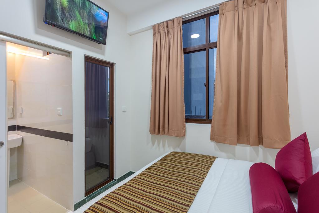 Novina Hotel Malé Exterior foto